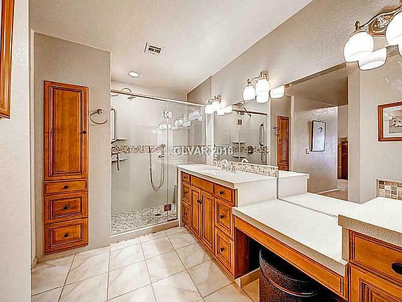 5th image of 3605 Laguna Del Sol Dr #3