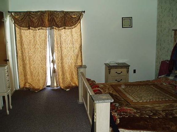 4th image of 9145 Monica St