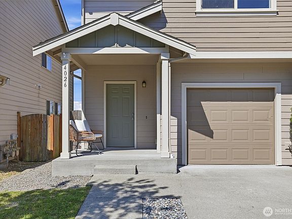 3rd image of 4026 82nd Avenue NE
