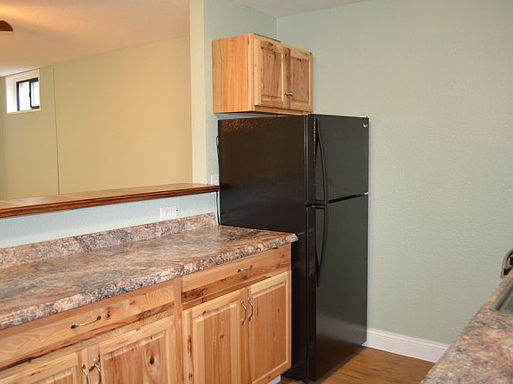 4th image of 3735 W G St #B