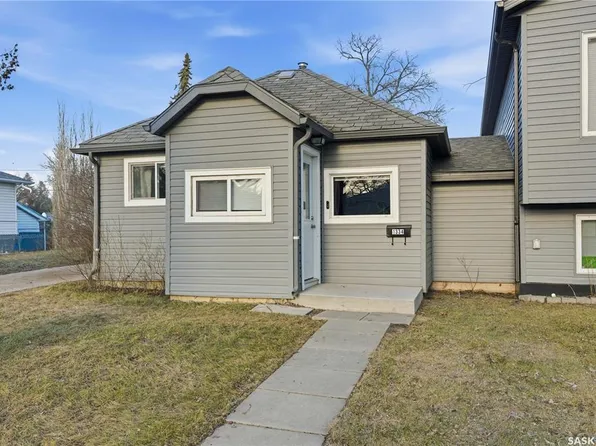 1334 I AVENUE N, Saskatoon, SK S7L 2J3