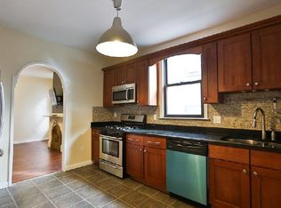 809 Saratoga St #2R, Boston, MA 02128