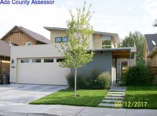 3688 N Willowbar Ln, Garden City, ID 83714