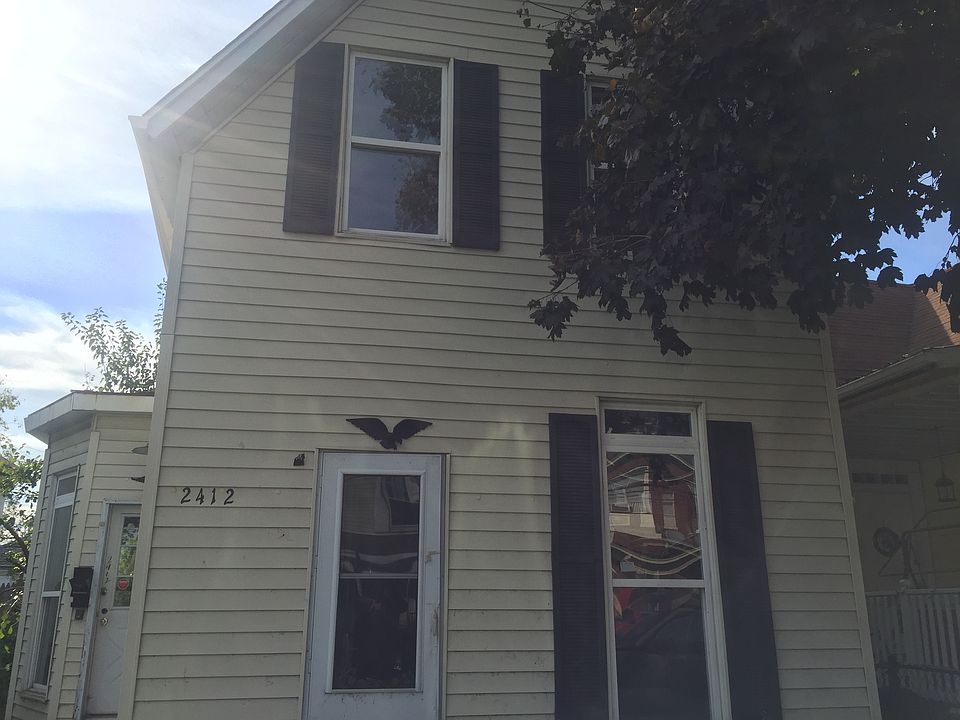 1st image of 2412 E 5th St