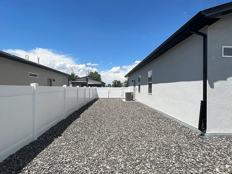 1720 Caliper Way — Photo 15
