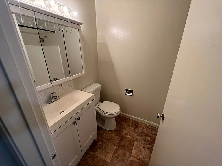 Homestead Apartments — Photo 5