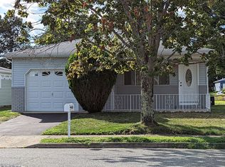 140 Bimini Dr, Toms River, NJ 08757