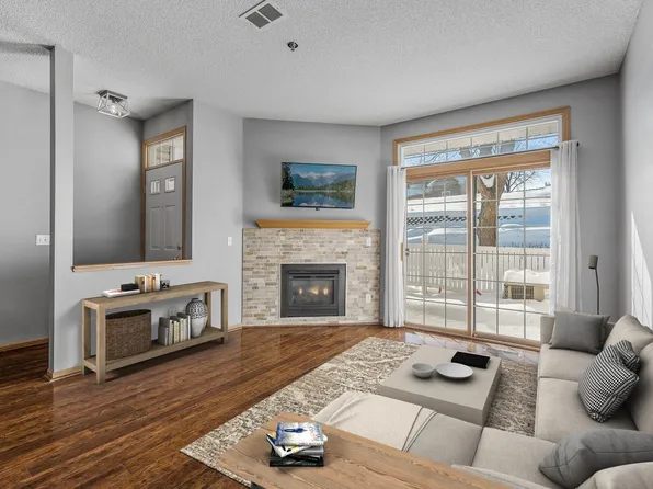 13533 Carmody Dr, Eden Prairie, MN 55344