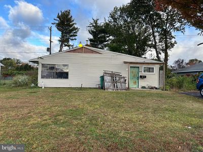 177 Pinewood Dr, Levittown, PA, 19054