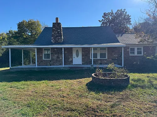 965 Hodges Farm Rd Photo 1