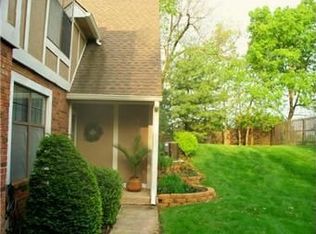 8254 N Birch Ln, Kansas City, MO 64151