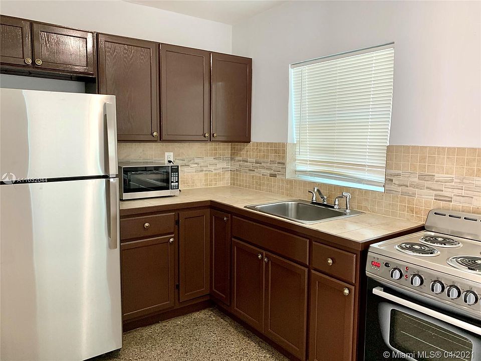 1st image of 2315 Adams St #27