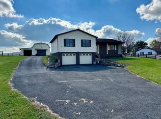 211 Cranberry Rd, Galax, VA 24333