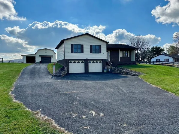 211 Cranberry Rd, Galax, VA 24333