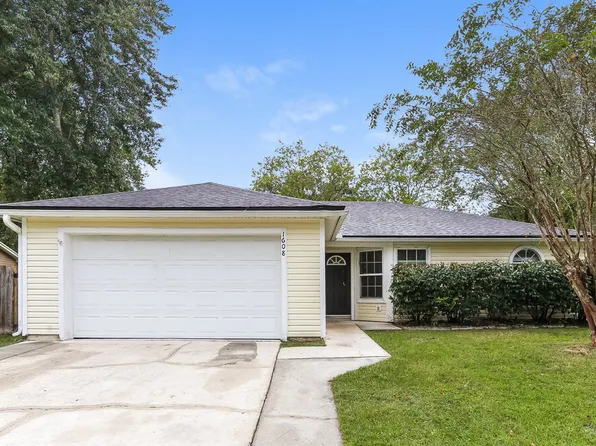 1608 Twin Oak Dr W, Middleburg, FL 32068