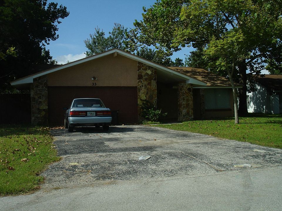 1st image of 33 Farmbrook Ln