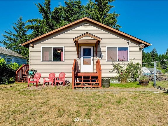 3rd image of 1301 Humphrey Avenue