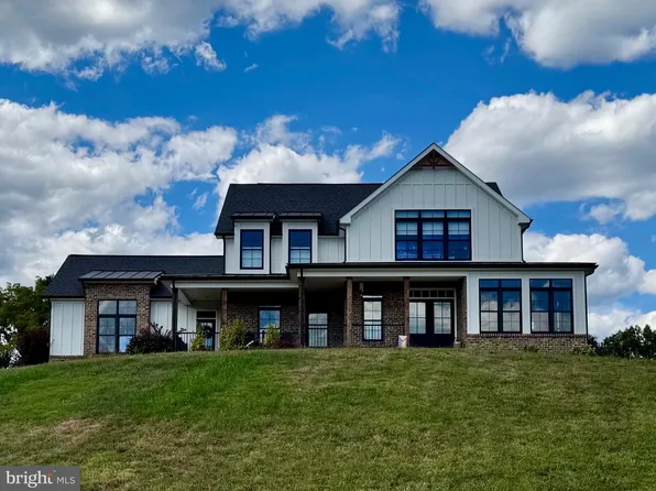 Oak Hill Ct, Stephens City, VA 22655