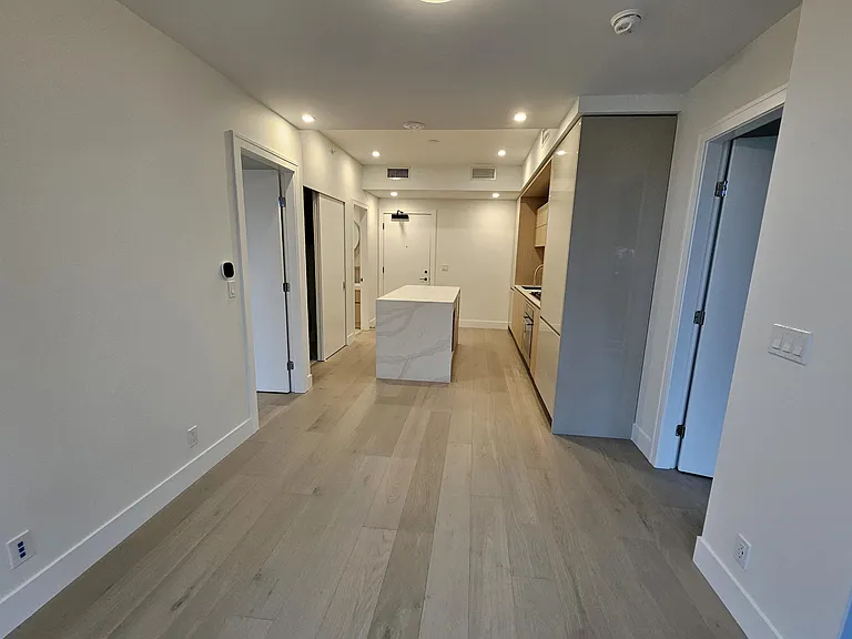 1342 Johnston Rd #403 — Photo 35