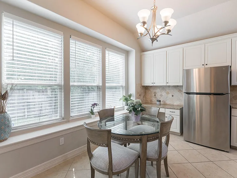 198 Hearthshire Cir — Photo 32
