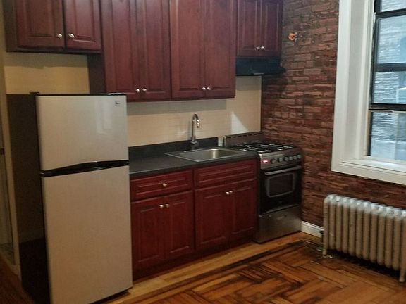 5th image of 2111 Beekman Pl APT 1D