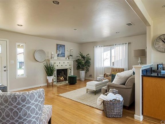 5th image of 1588 Oceanaire Dr