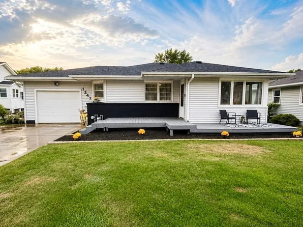 1242 8th Ave N, Clinton, IA 52732