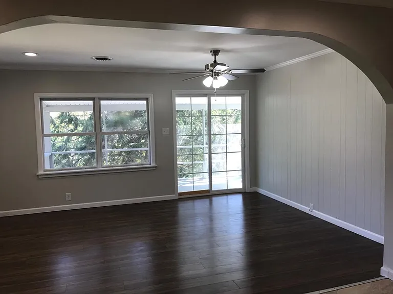 129 Hamilton Cir — Photo 6