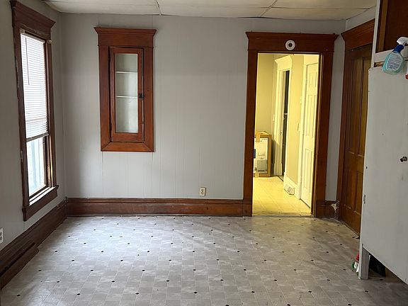 4th image of 109 Pokagon St #1