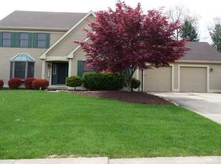 2016 Broad Hill Farms Rd, Coraopolis, PA 15108