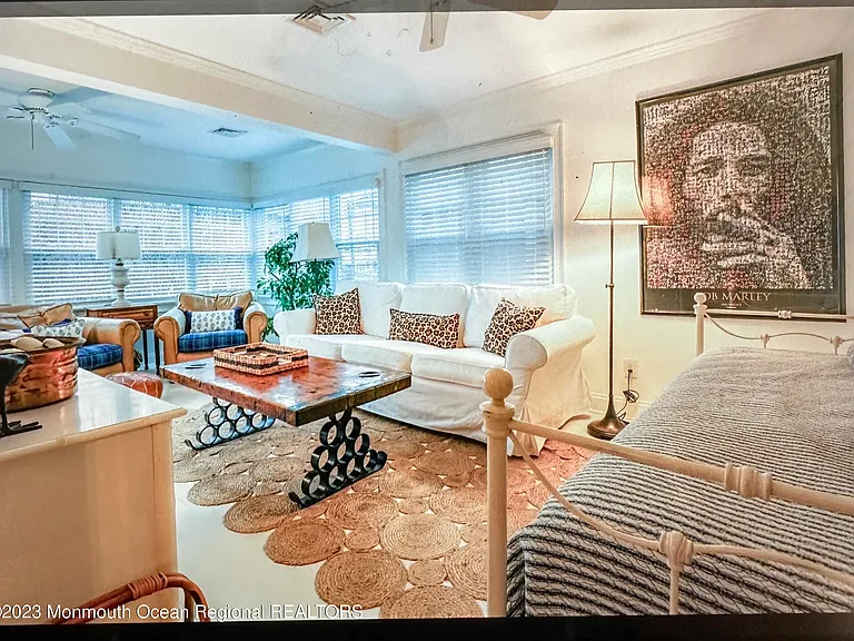 505 Washington Ln — Photo 8