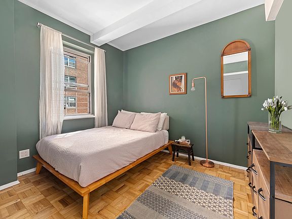 3rd image of 530 Grand St APT E3d
