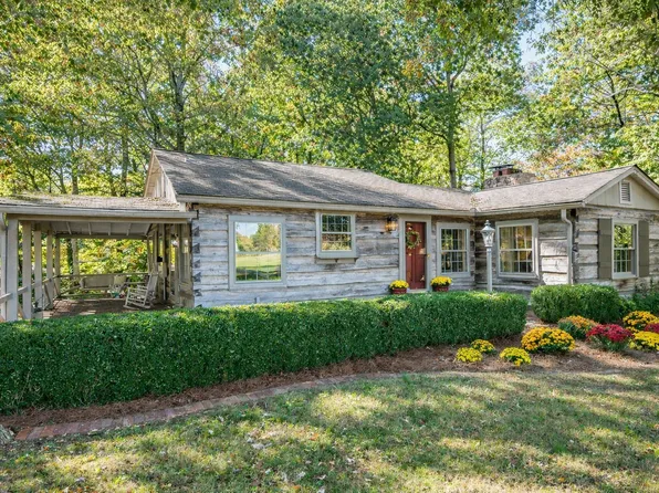 2972 Old Greenbrier Pike, Greenbrier, TN 37073