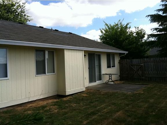 3rd image of 7001 NE 69th St