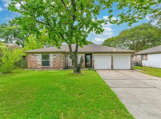 3906 Barracuda Ln, La Porte, TX 77571