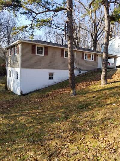 1st image of 1613 Wallace St