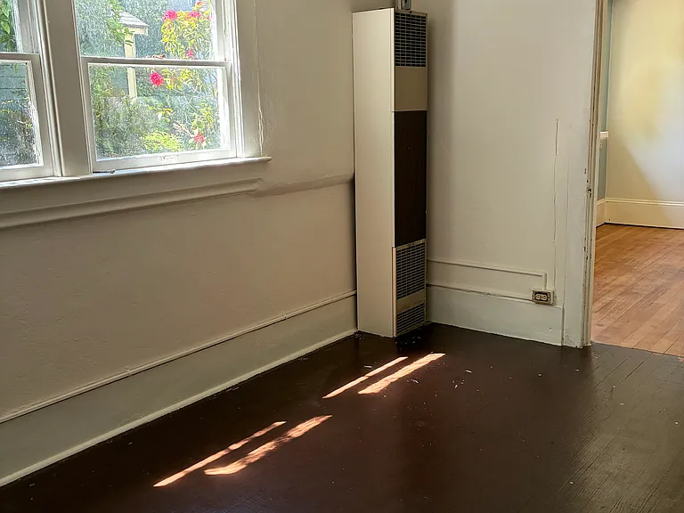 5609 20th Ave NE #2 — Photo 6