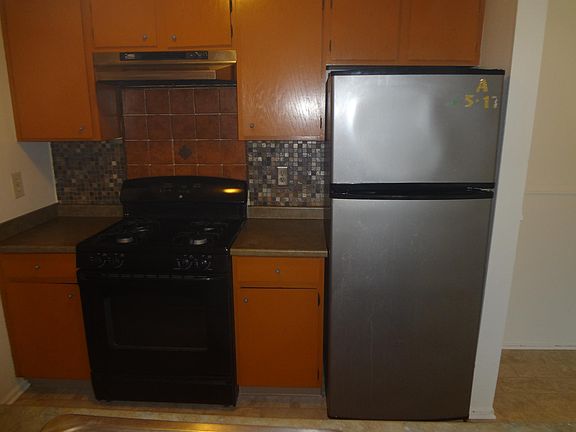 3rd image of 46 Cheshire Dr #2702