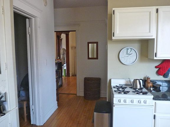 4th image of 2631 W Augusta Blvd APT 1R