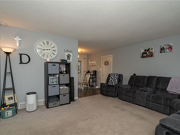 2nd image of 1111 N 10th Ave E