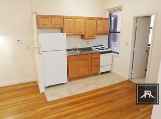 1242 Commonwealth Ave APT 54, Allston, MA 02134