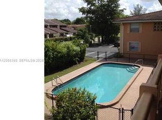 8704 NW 35th St APT 202, Pompano Beach, FL 33065