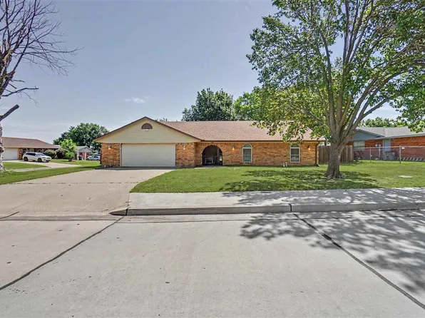 2627 NW 78th St, Lawton, OK 73505