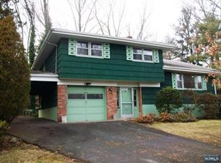 7 King Rd, Park Ridge, NJ 07656