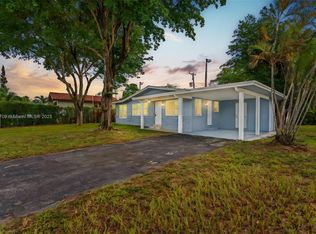 832 NW 28th St, Fort Lauderdale, FL 33311