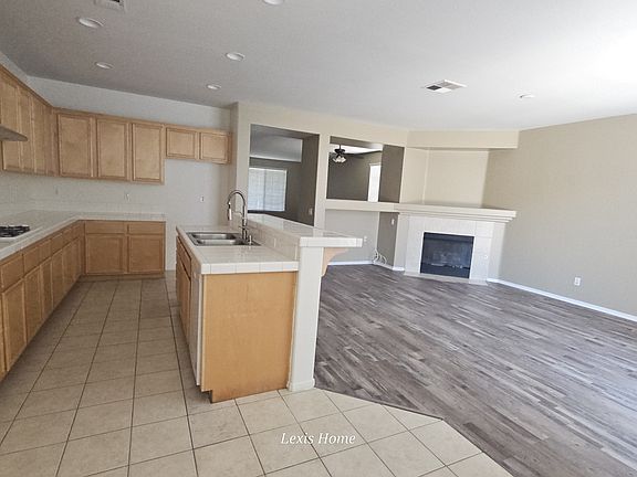 4th image of 13850 Pokeberry Ct
