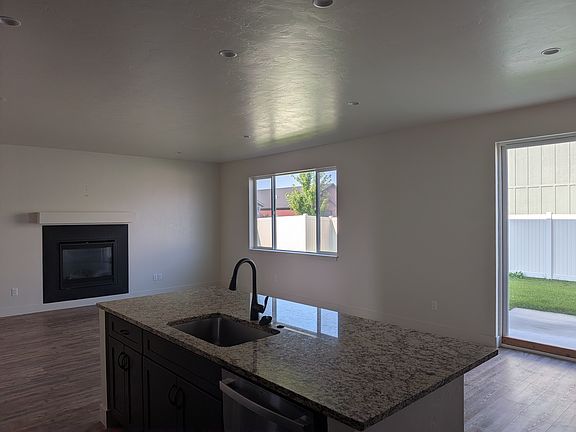 5th image of 408 Jacque Fork Dr