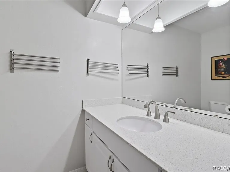 791 E Hartford St #1B — Photo 29