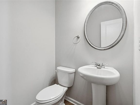 4th image of 1329 Rosemary Ln #71