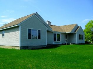 61 Maple Ln S, Valatie, NY 12184